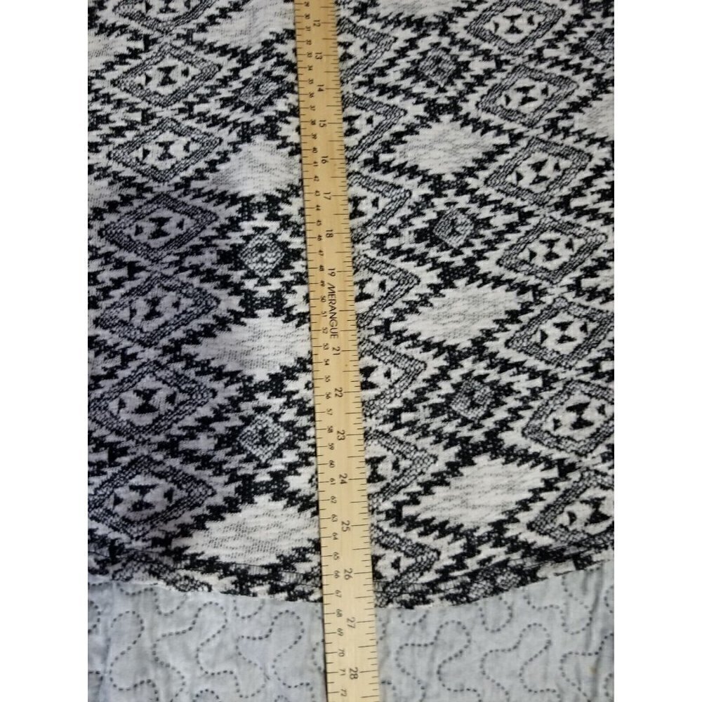 Cable & Gauge Black/White Geometric Sweater Reverse Seams 2X - Picture 8 of 8